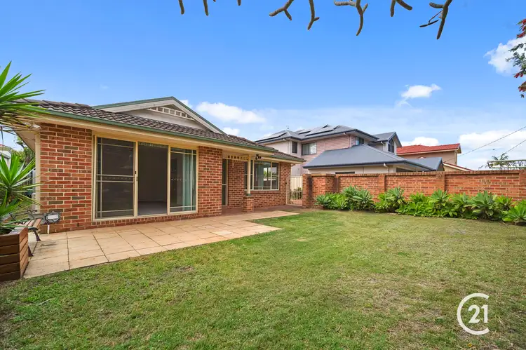14 Yeddenba Avenue, Blue Bay NSW 2261