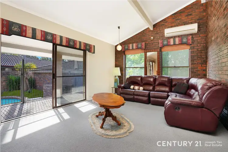 8 Stanton Drive, West Pennant Hills NSW 2125