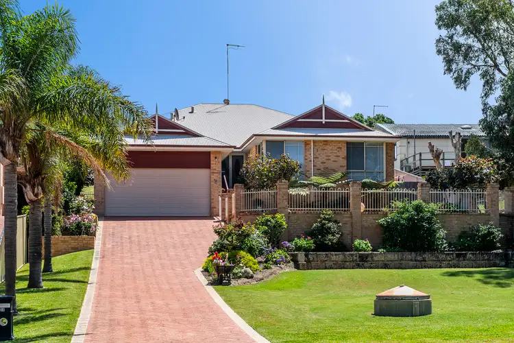 30 Cooranga Road, Falcon WA 6210