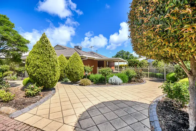 11 Laffitte Place, Seaford Rise SA 5169