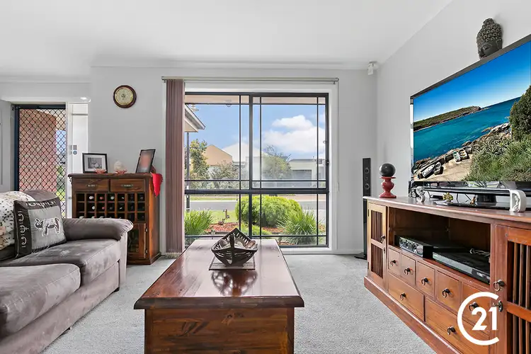 Second view of Homely house listing, 25 Stringy Bark Circuit, Pakenham VIC 3810