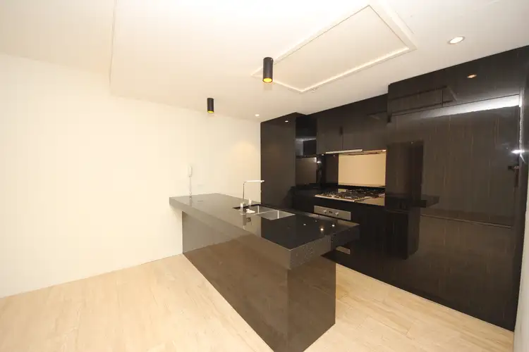 101W/1 Marina Drive, Benowa QLD 4217