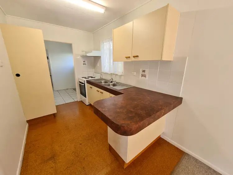 Third view of Homely house listing, 2/220 Prince Edward Pde, Scarborough QLD 4020