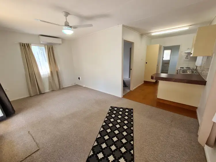 Fourth view of Homely house listing, 2/220 Prince Edward Pde, Scarborough QLD 4020