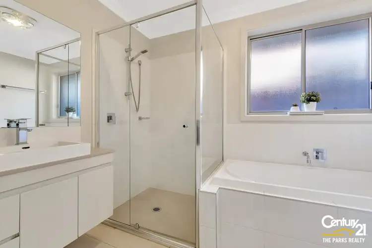 Fifth view of Homely house listing, 30 Rosedale Circuit, Carnes Hill NSW 2171