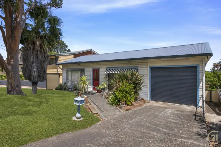 28 Headlam Parade, Springfield NSW 2250