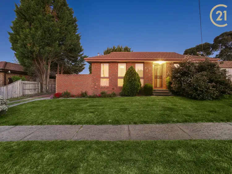 6 Kerrison Drive, Hampton Park VIC 3976