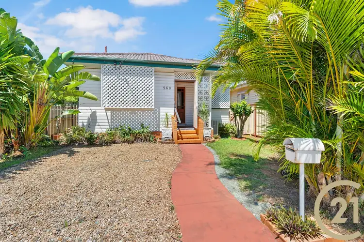 560 Oxley Ave, Redcliffe QLD 4020