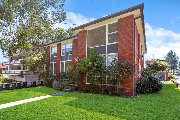 Main view of Homely unit listing, 2/18 Nerang Road, Cronulla NSW 2230