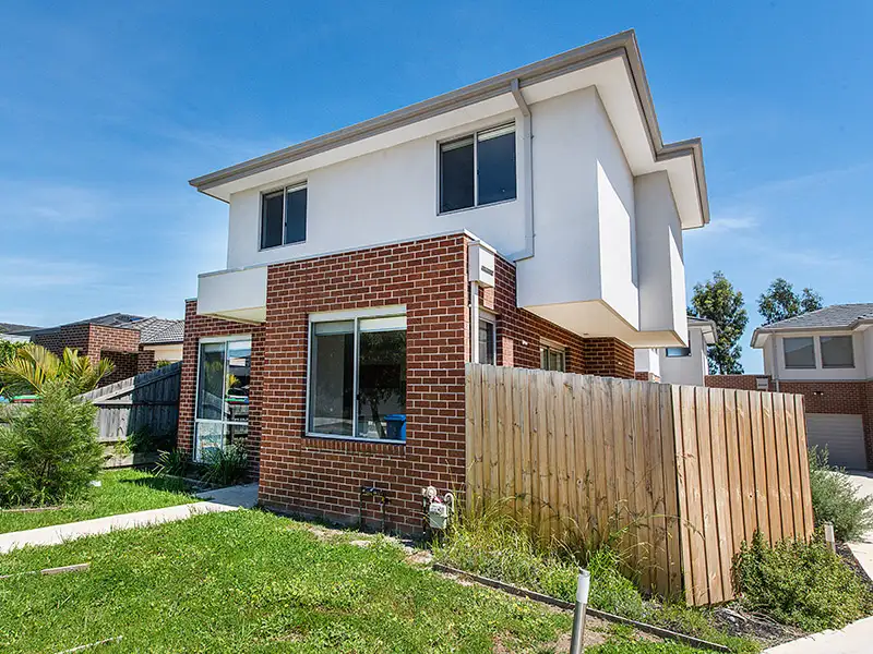 Main view of Homely townhouse listing, 9/51 The Glade, Hampton Park VIC 3976