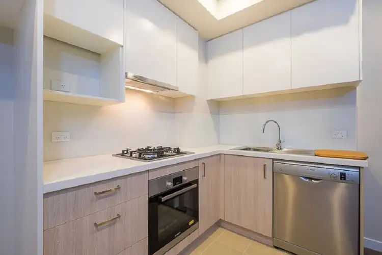 40-44 Edgeworth David Avenue