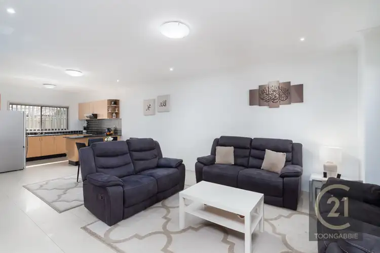 2/387 Blacktown Road, Prospect NSW 2148