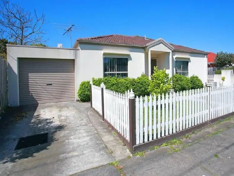 Main view of Homely unit listing, 1/25 Albert Ave, Springvale VIC 3171