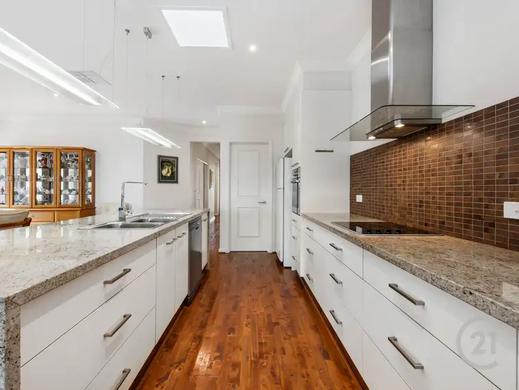Third view of Homely house listing, 6 Casey Court, Pakenham VIC 3810