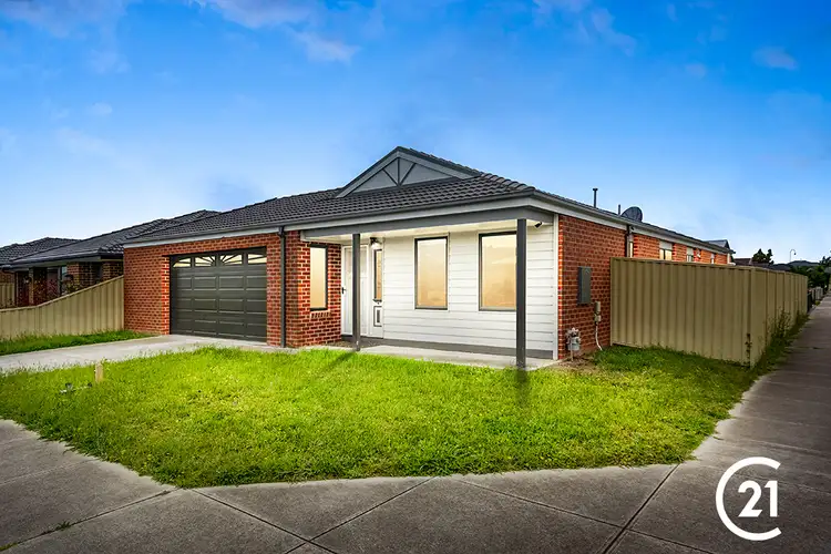 69 Blue Horizons way, Pakenham VIC 3810