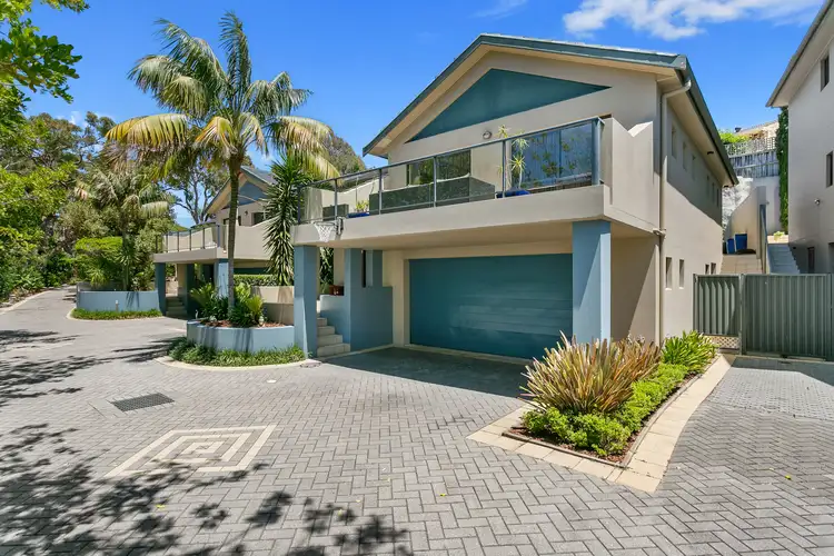 8/52 Menai Road