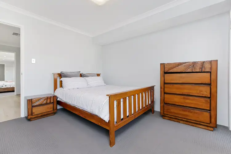 Fourth view of Homely house listing, 10 Undosa Chase, Jindalee WA 6036