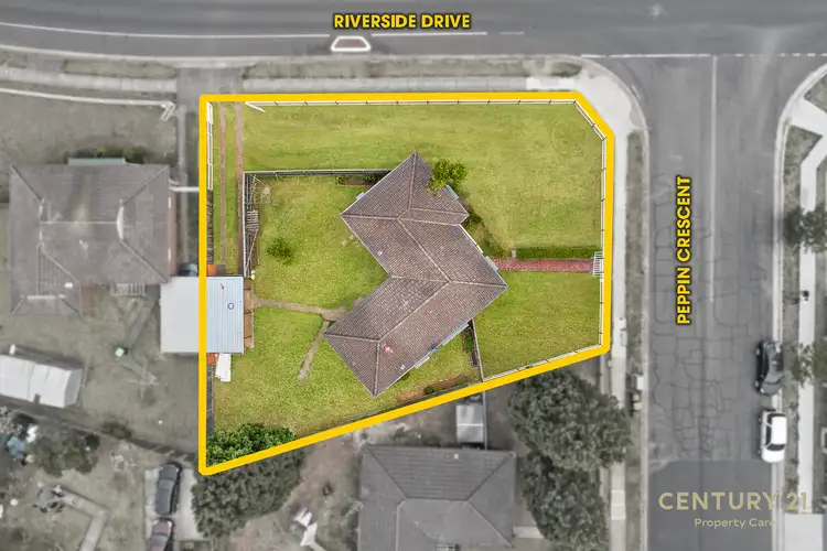 60 Peppin Cres, Airds NSW 2560