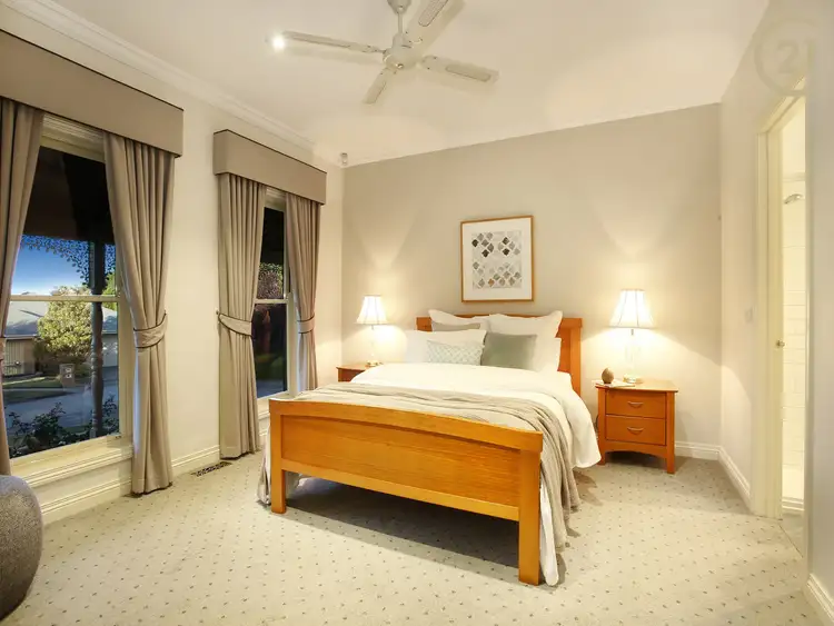 Sixth view of Homely house listing, 4 Flowerdale Court, Narre Warren South VIC 3805