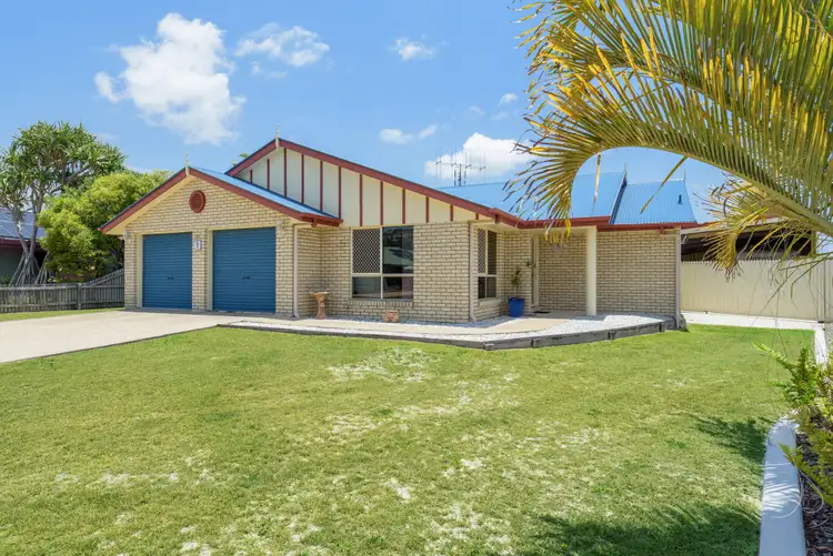 9 Banksia Avenue, Tin Can Bay QLD 4580