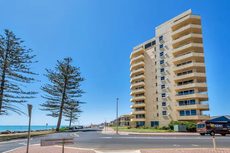 3C/13 North Esplanade, Glenelg North SA 5045