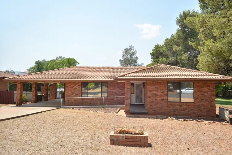 Main view of Homely house listing, 11 Glenhaven Avenue, Parkes NSW 2870