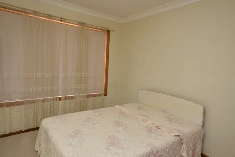 Fifth view of Homely house listing, 11 Glenhaven Avenue, Parkes NSW 2870