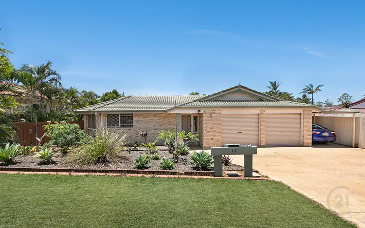 17 Hillenvale Avenue, Arana Hills QLD 4054
