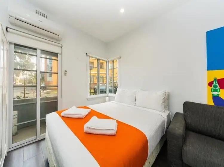 Fourth view of Homely flat listing, 2/2-4 Garden Avenue, East Melbourne VIC 3002