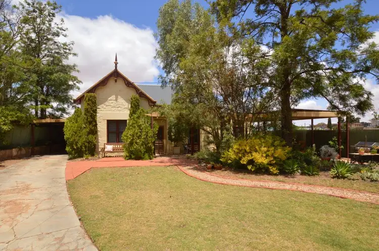 331 Cummins Street, Broken Hill NSW 2880