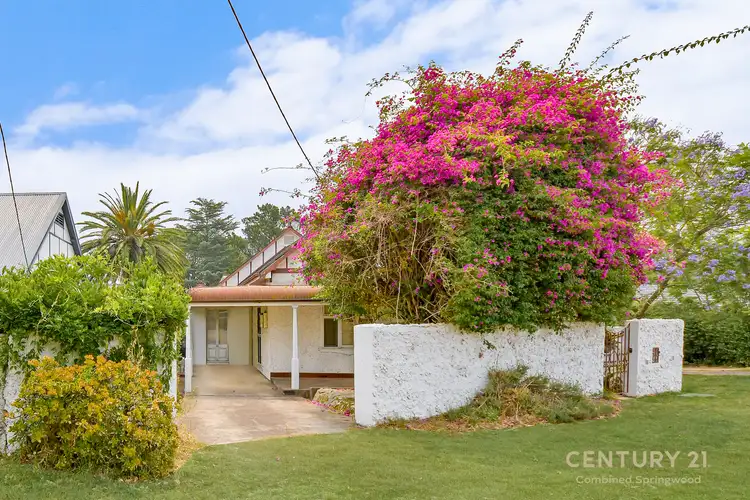 16 Green Parade, Valley Heights NSW 2777