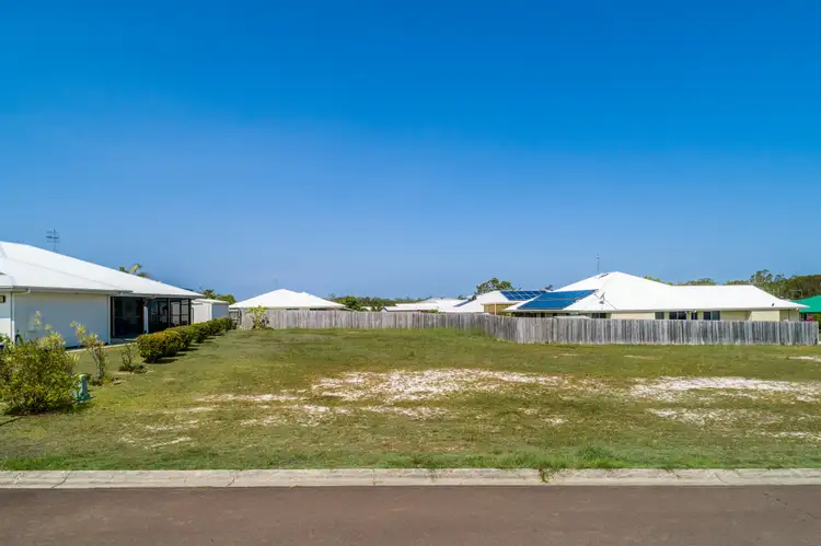 43 Banksia Avenue, Tin Can Bay QLD 4580