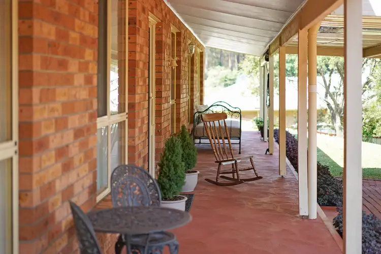 Second view of Homely house listing, 8 Lorikeet Court, Tingira Heights NSW 2290