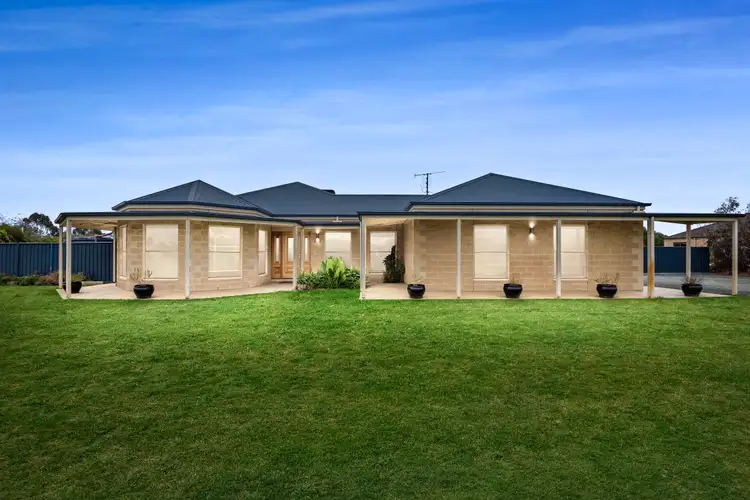 10 Ikona Drive, Echuca VIC 3564