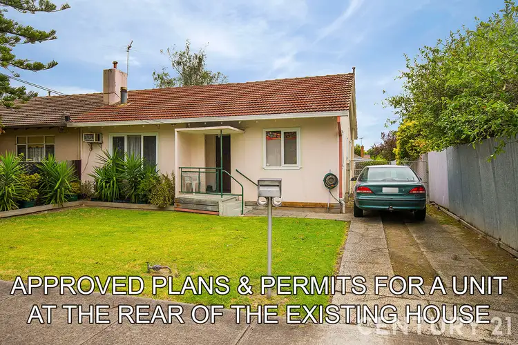 1 Kanooka Grove, Doveton VIC 3177