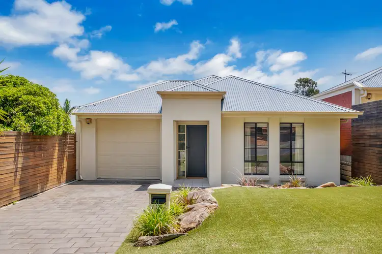 39 Pine Drive, Aberfoyle Park SA 5159