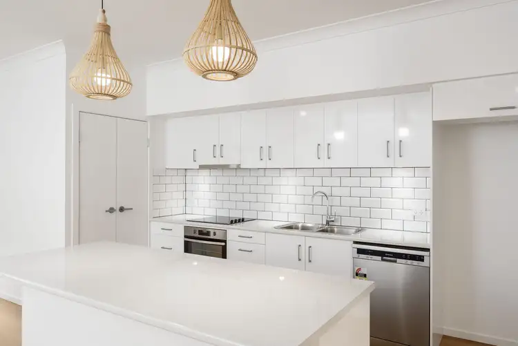 Sixth view of Homely unit listing, 2/27 Cambridge Circuit, Southside QLD 4570