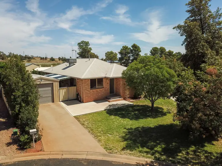 6 Endeavour Place, Parkes NSW 2870