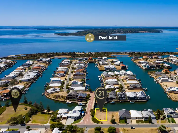 35 Queen Parade, Wannanup WA 6210