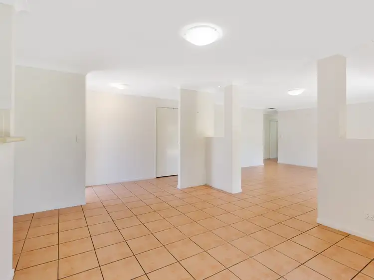 Fifth view of Homely semi-detached listing, 5/8 Spinnaker Drive, Sandstone Point QLD 4511