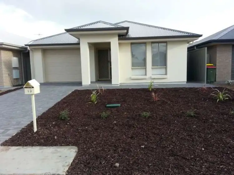 13 Arkle Place, Woodcroft SA 5162