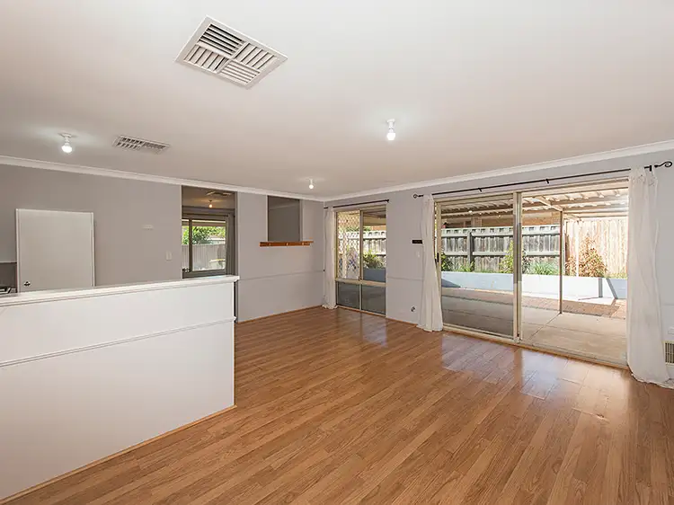 19 Chungking Grove, Stratton WA 6056