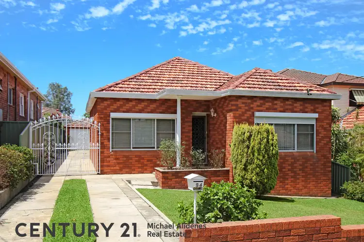 34 Rosebank Avenue, Kingsgrove NSW 2208