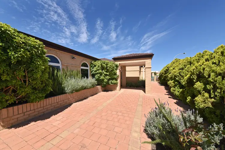 37 Savona Grove, Mindarie WA 6030