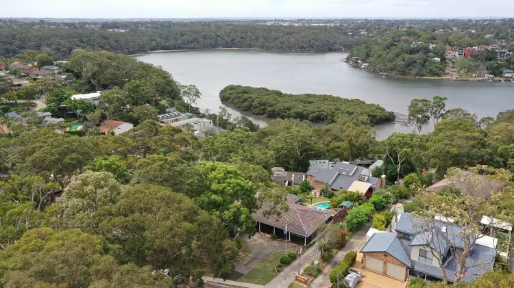 73 Bignell Street, Illawong NSW 2234