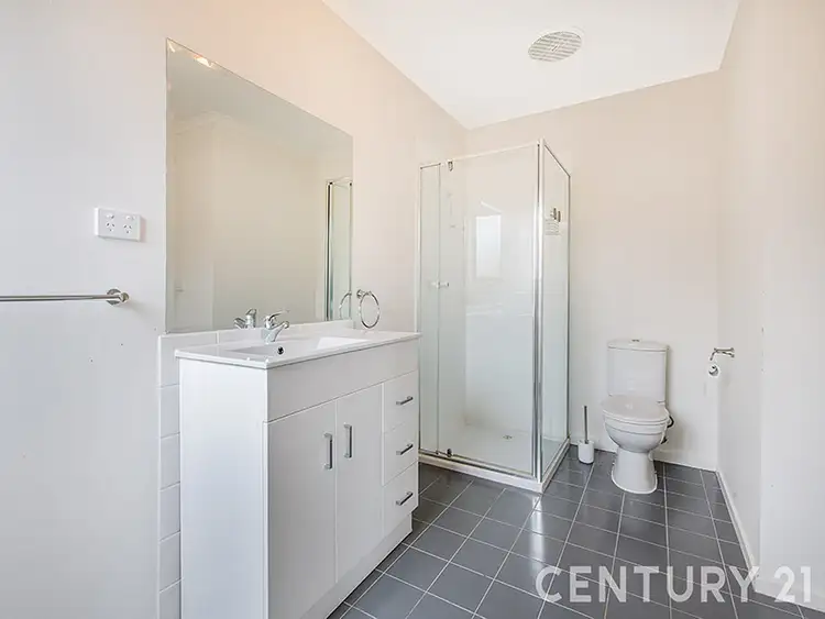 Fifth view of Homely house listing, 10 John Hunter Drive, Endeavour Hills VIC 3802