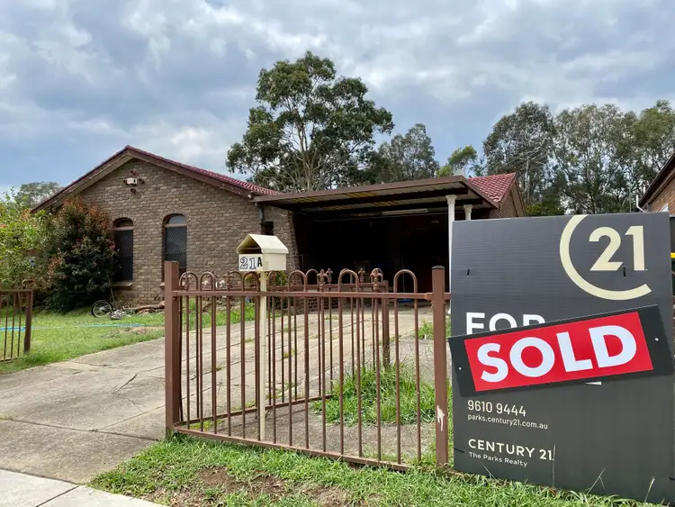 21 Triten Ave, Greenfield Park NSW 2176