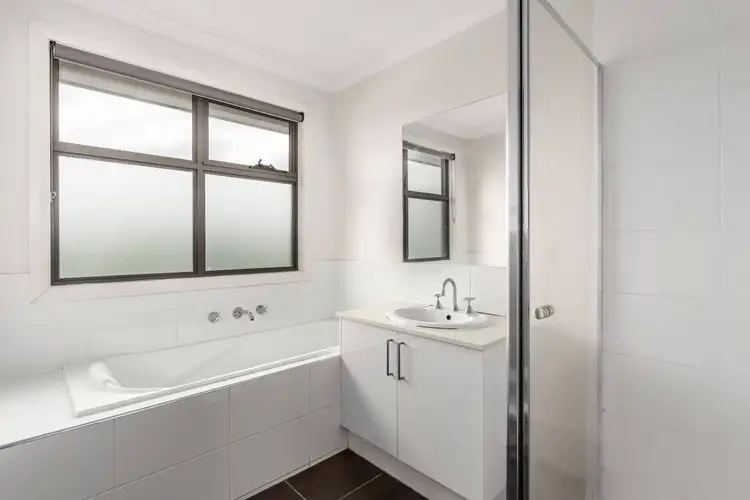 Sixth view of Homely townhouse listing, 2/103 Loongana Avenue, Glenroy VIC 3046