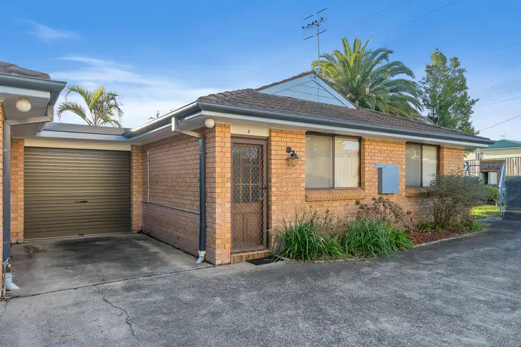 2/96 Wallarah Rd, Gorokan NSW 2263