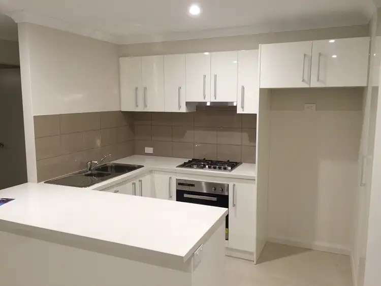 37/148 Wharf Street, Cannington WA 6107